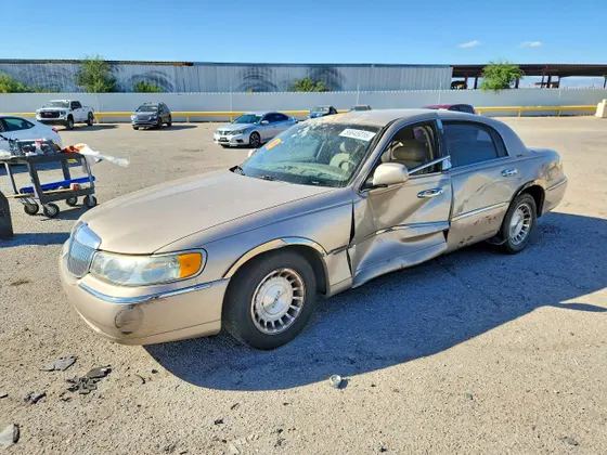 1998 Lincoln Town Car Executive