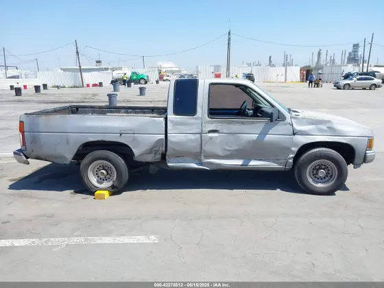 1988 Nissan Hardbody King Cab 2WD KING CAB