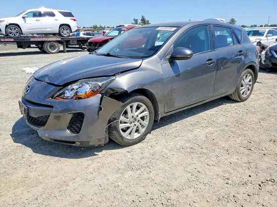 2013 Mazda Mazda3 i Touring