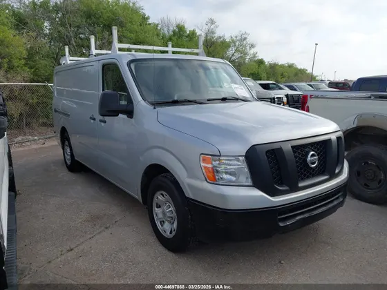 2015 Nissan NV S