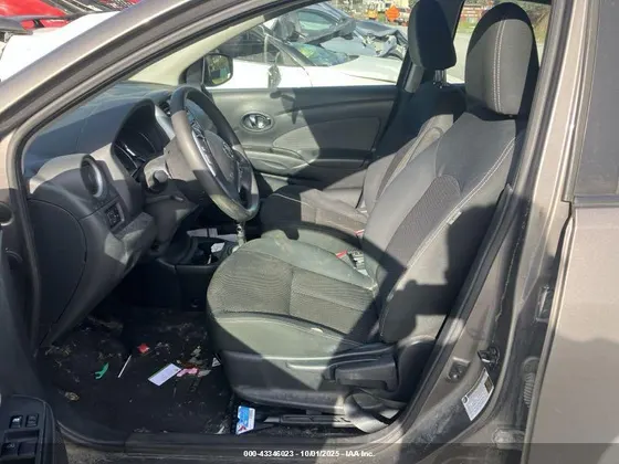 2016 Nissan Versa S Plus