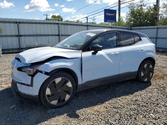 2025 Volvo EX30 Plus