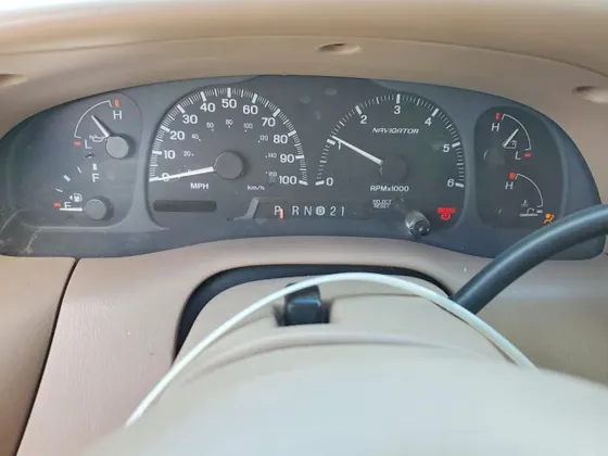 1999 Lincoln Navigator