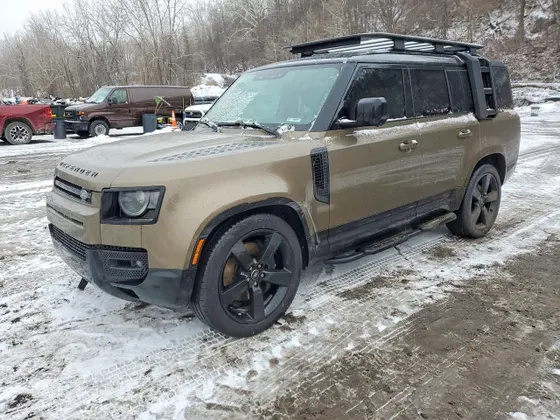 2025 Land Rover Defender X-Dynamic SE