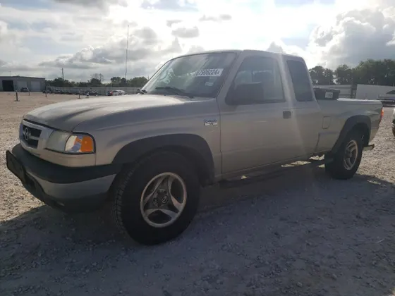 2008 Mazda B-Series 4WD Truck SE
