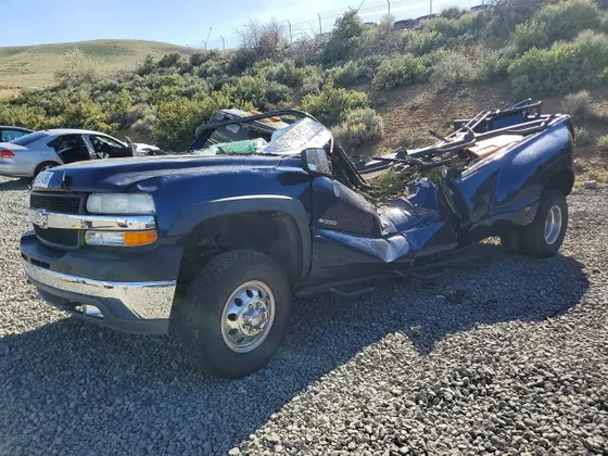 2001 Chevrolet Silverado 3500 LS
