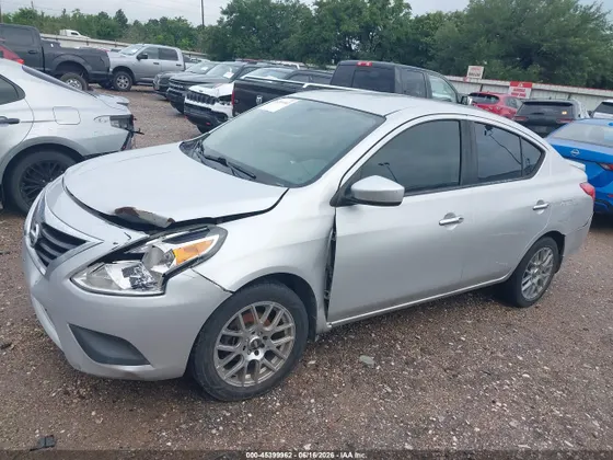 2017 Nissan Versa Sedan S Plus