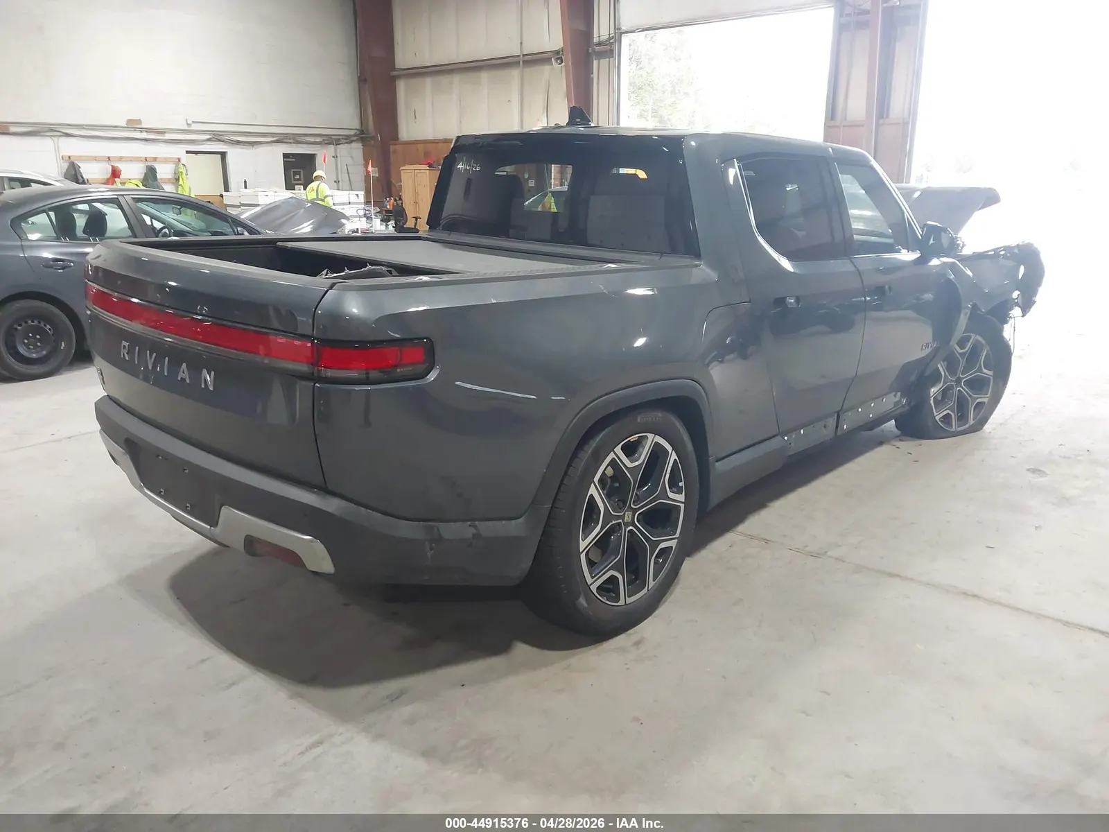 2025 Rivian R1T Adventure