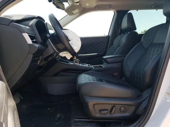 2023 Mitsubishi Outlander PHEV SE