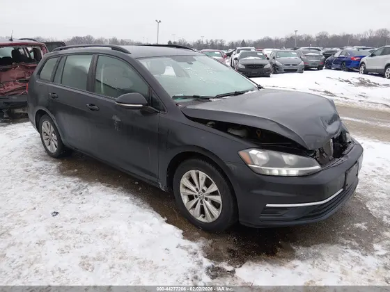 2019 Volkswagen Golf SportWagen S