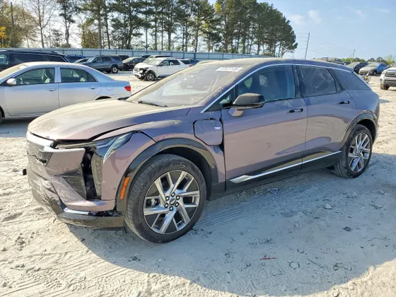 2025 Cadillac OPTIQ Luxury