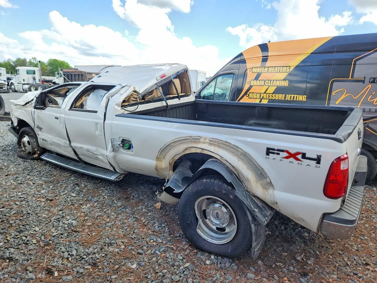2011 Ford Super Duty F-350 DRW XLT