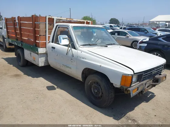 1985 Toyota Pickup RN55