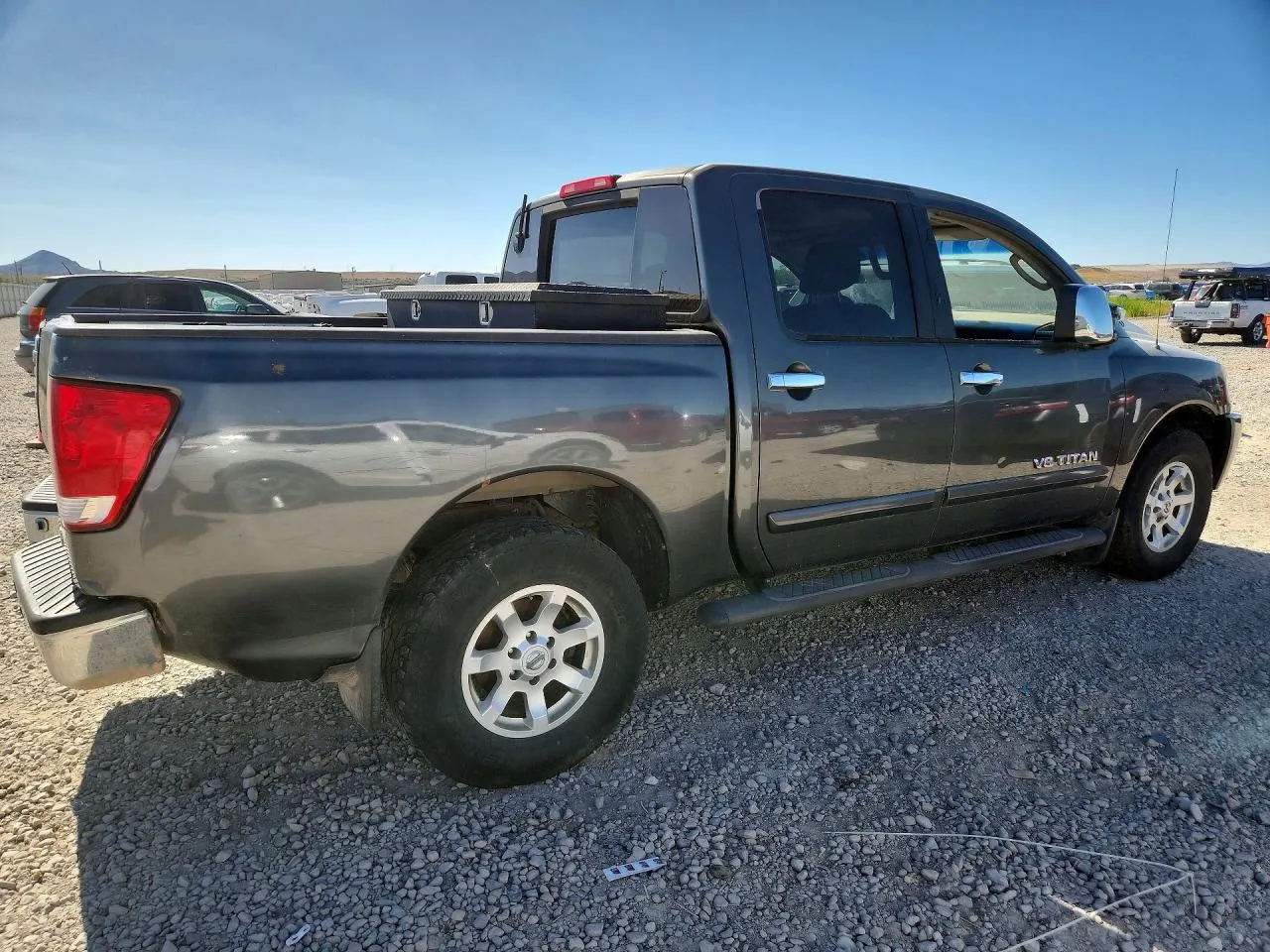 2005 Nissan Titan SE