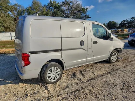 2016 Nissan NV200 SV