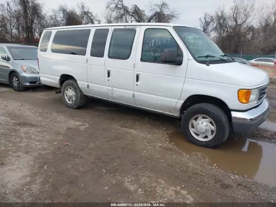 2005 Ford Econoline Wagon XL