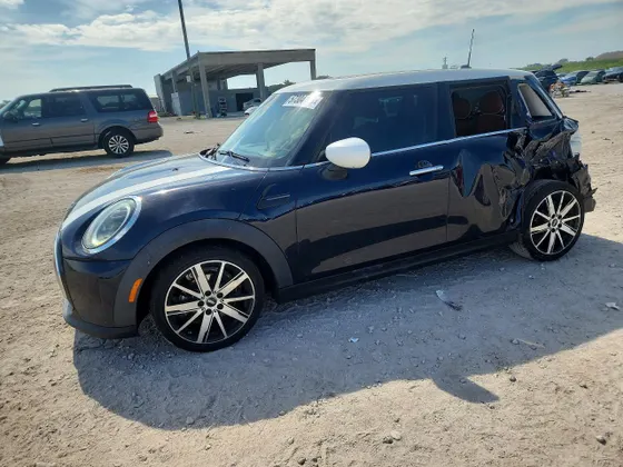 2022 MINI Hardtop 4 Door Cooper