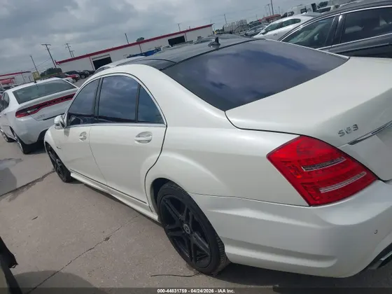 2011 Mercedes-Benz S-Class S 63 AMG