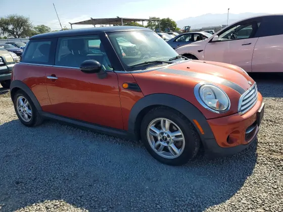 2013 MINI Cooper Hardtop COOPER