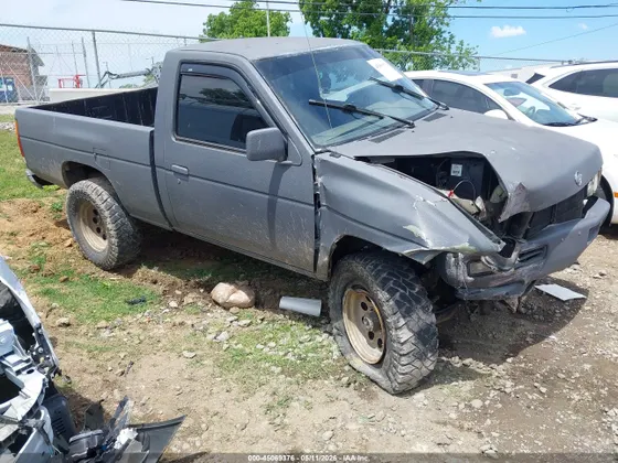 1992 Nissan Trucks 4WD XE