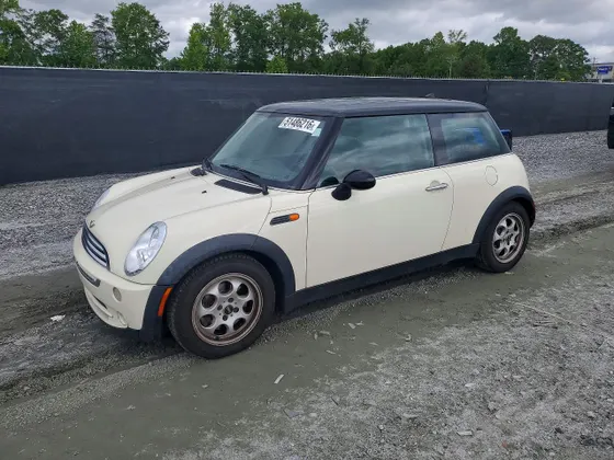 2005 MINI Cooper Hardtop COOPER