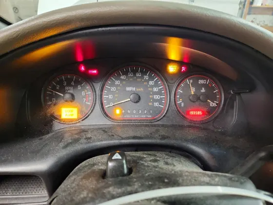 2002 Pontiac Montana w/1SA Pkg