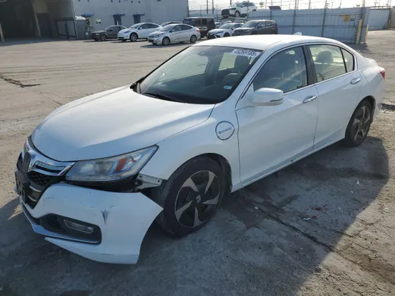2014 Honda Accord Plug-in Hybrid PLUG-IN HYBRID