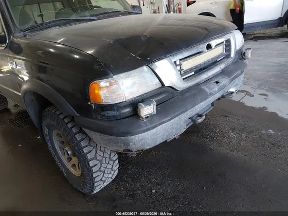 1998 Mazda B-Series 4WD Truck SE
