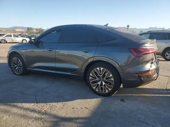 2024 Audi Q8 e-tron Sportback S line Premium Plus