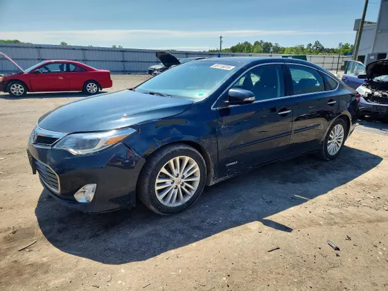 2015 Toyota Avalon Hybrid XLE Touring