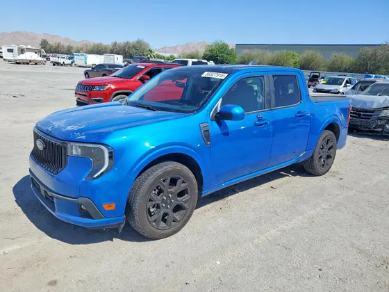 2025 Ford Maverick Lobo Standard