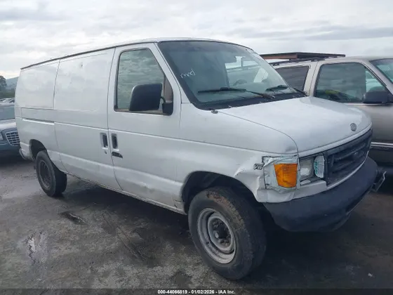 2000 Ford Econoline Cargo Van COMMERCIAL/RECREATIONAL