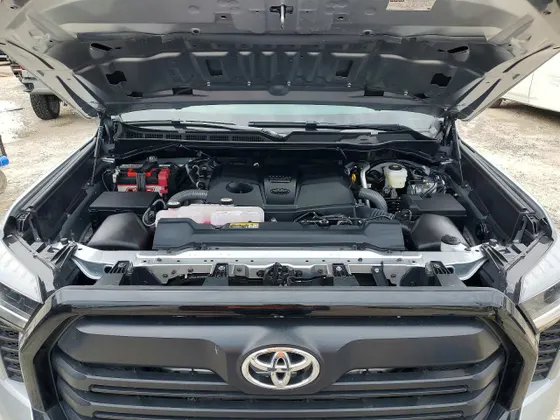 2025 Toyota Tundra 2WD SR