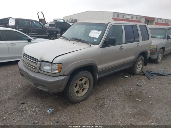 2000 Isuzu Trooper S