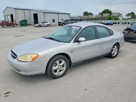 2002 Ford Taurus SES Standard