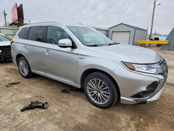 2022 Mitsubishi Outlander PHEV SEL