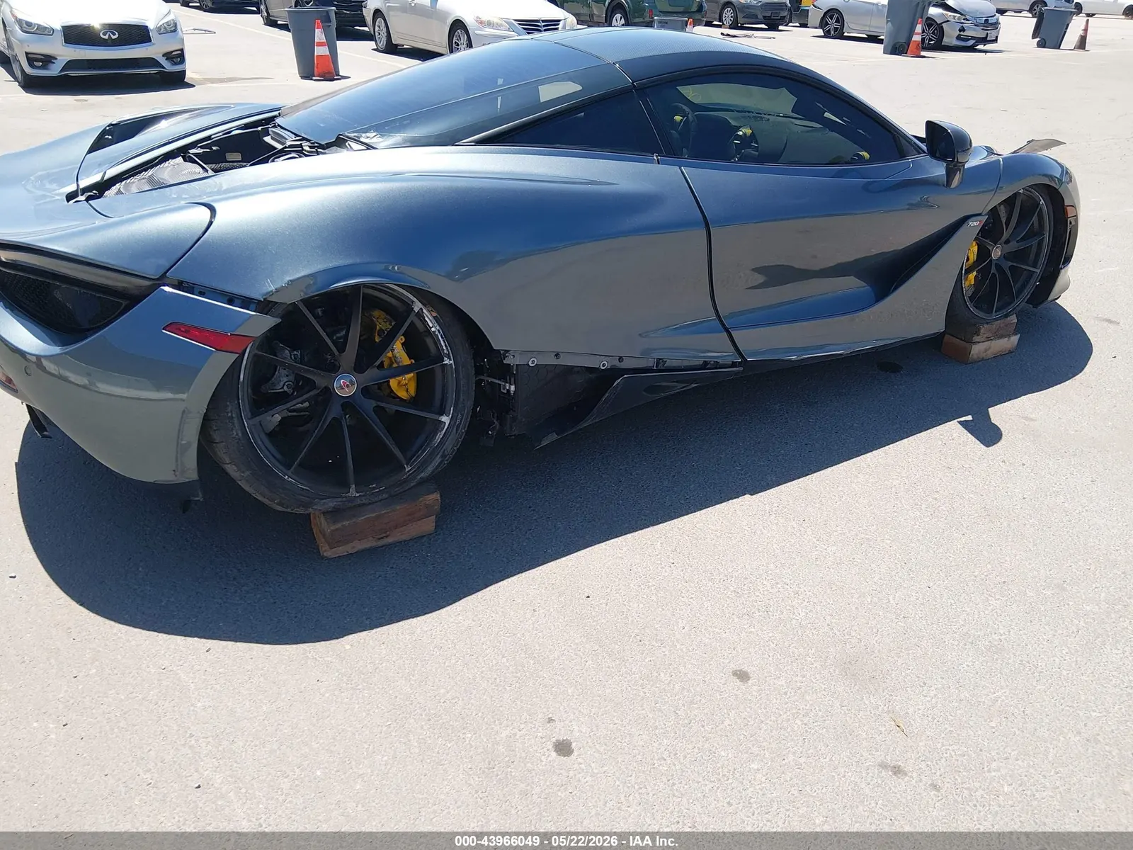 2018 McLaren 720S LUXURY/PERFORMANCE