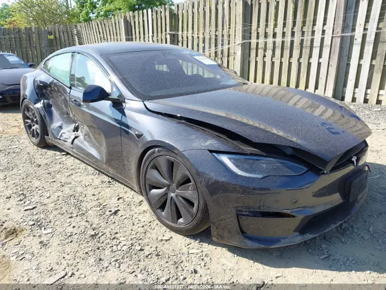 2024 Tesla Model S LONG RANGE