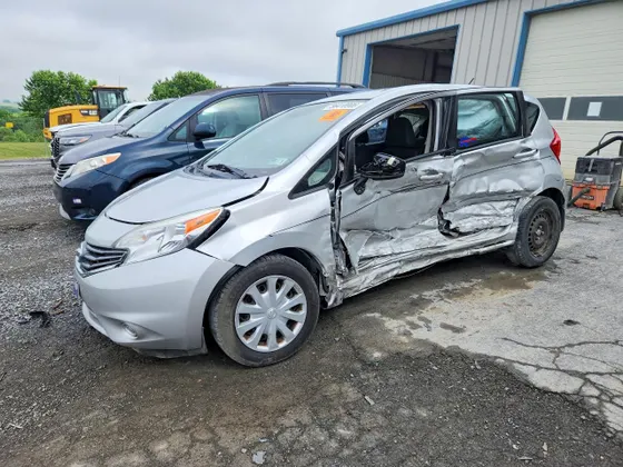 2015 Nissan Versa Note SR