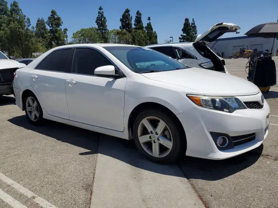 2013 Toyota Camry SE