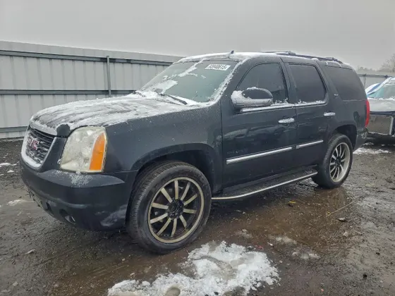 2012 Cadillac Escalade Luxury