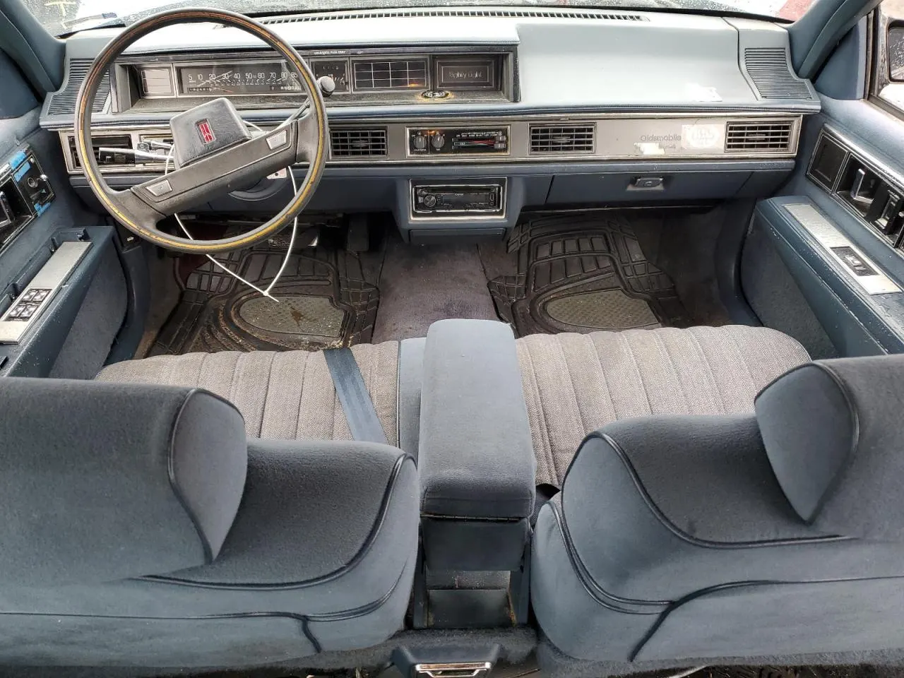 1991 Oldsmobile Delta 88 ROYALE