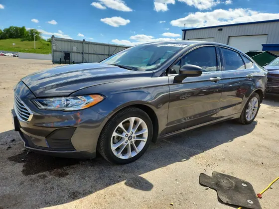 2020 Ford Fusion Hybrid SE