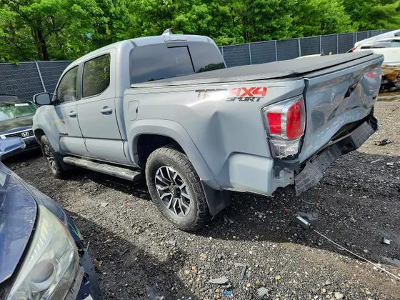 2021 Toyota Tacoma 4WD TRD Sport
