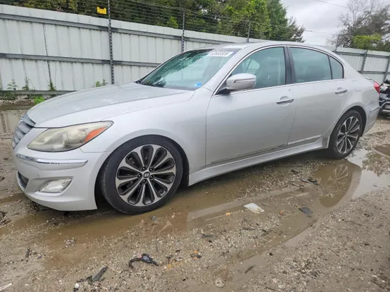 2012 Hyundai Genesis 5.0L R-Spec