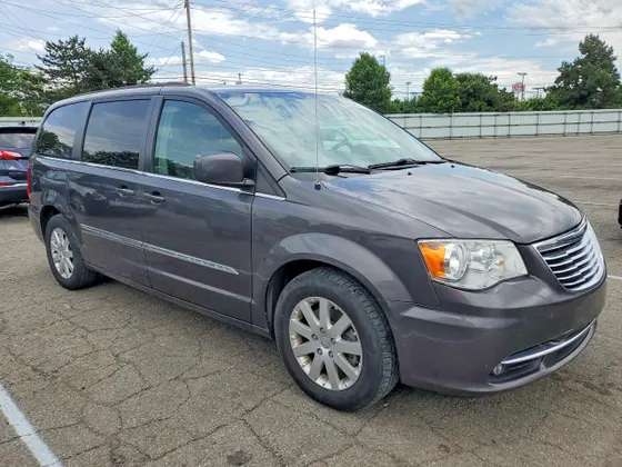 2015 Chrysler Town & Country Touring