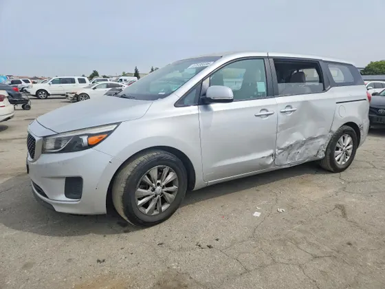 2018 Kia Sedona L