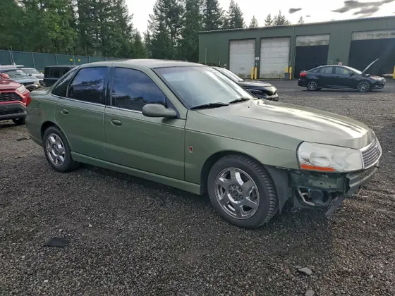 2004 Saturn L-Series L300 2