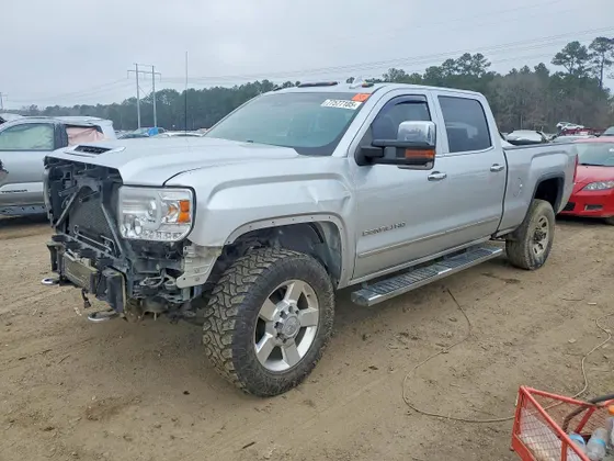 2017 GMC Sierra 2500HD Denali
