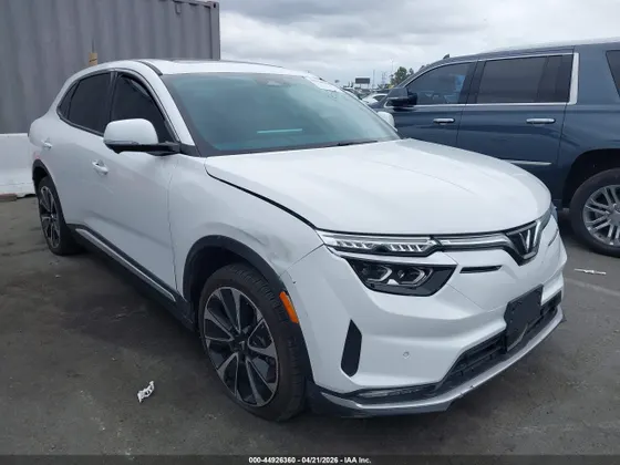 2025 VinFast VF 8 Plus